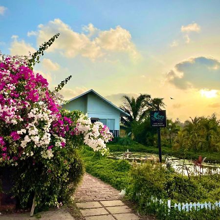Exotica Beach Retreats ดิเวเอการ์ ภายนอก รูปภาพ