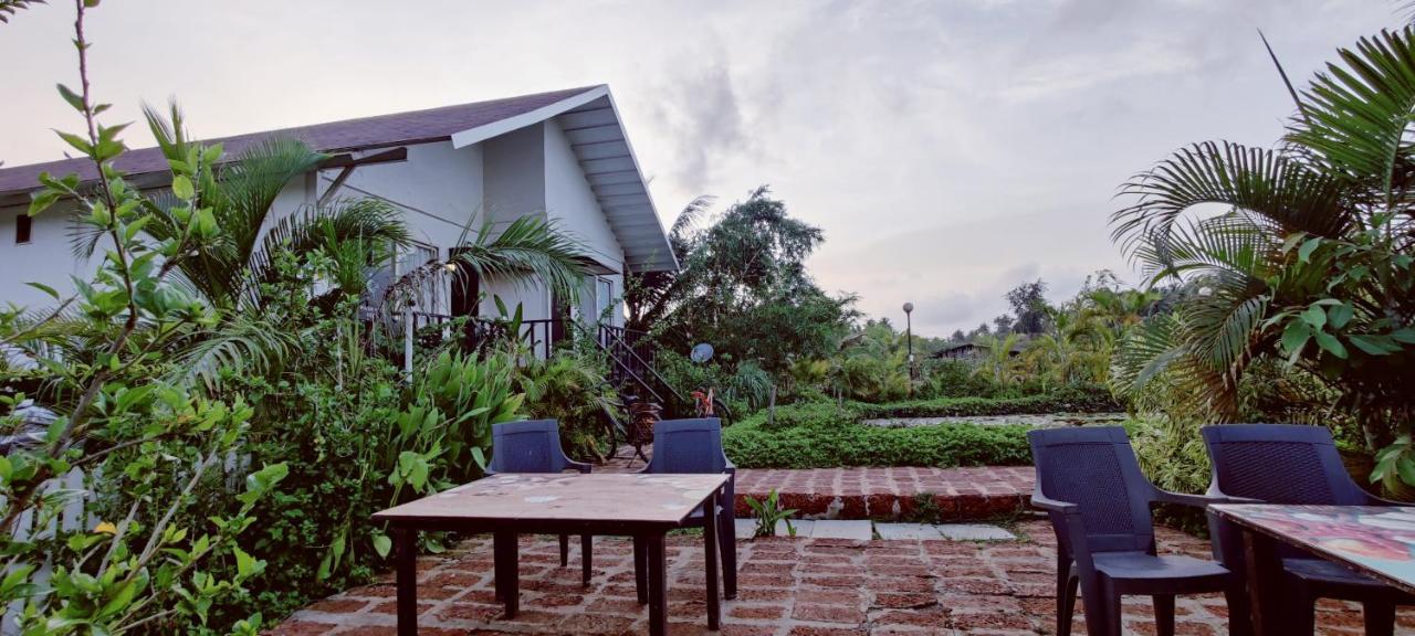 Exotica Beach Retreats ดิเวเอการ์ ภายนอก รูปภาพ